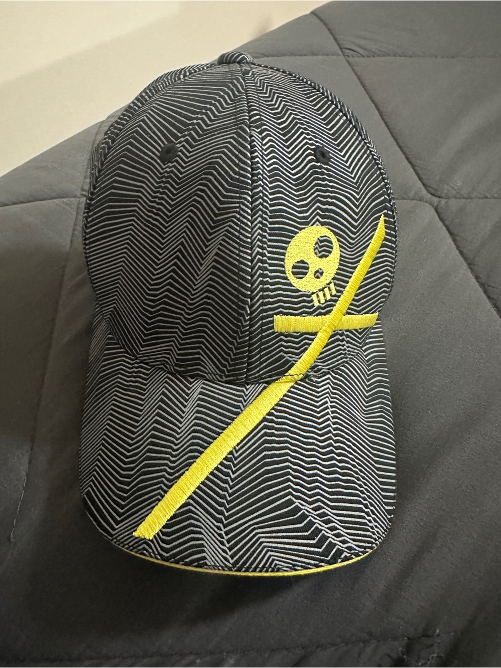 HEAD Black & White Chevron Cap with Yellow Logo